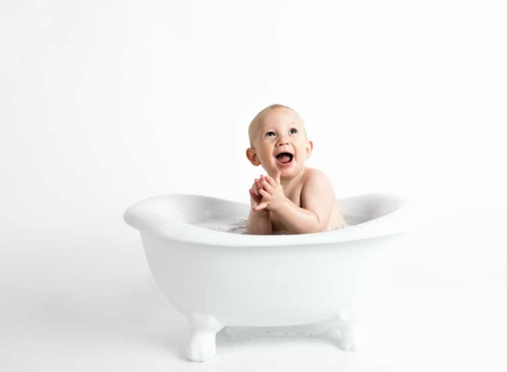 Bañar a su bebé en agua de pozo: ¿es seguro?