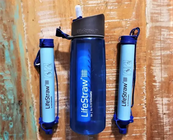 Lo que LifeStraws NO filtra del agua