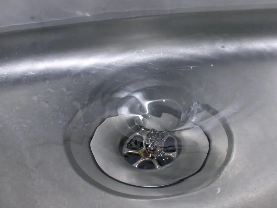 ¿Cómo se elimina el plomo del agua potable?